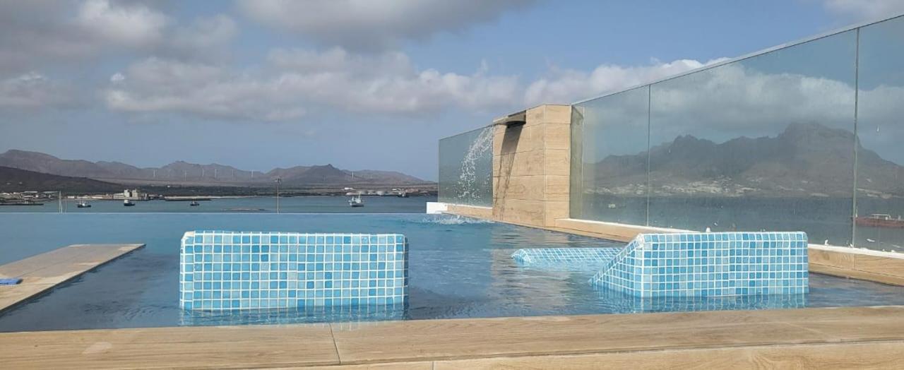 Ouril Mindelo Hotel Buitenkant foto